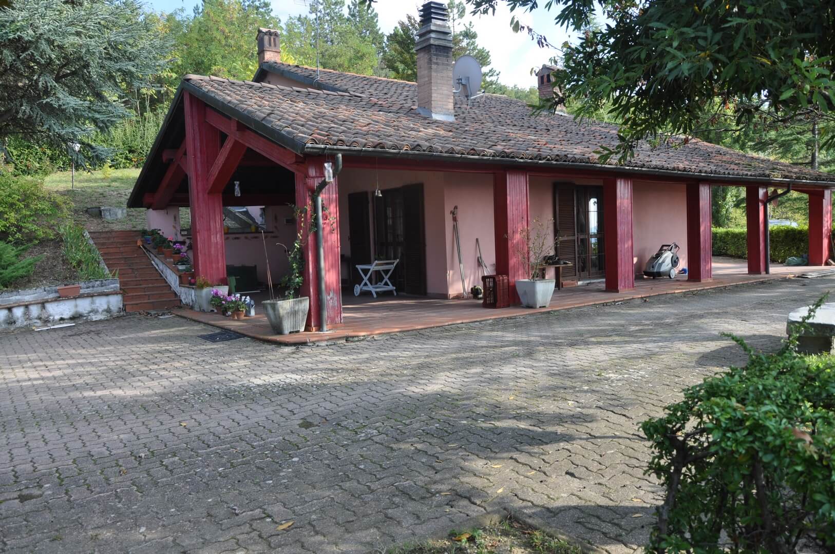 Tenuta con 9 HA Terreno a Serra del Monte - Piemonte Val Curone